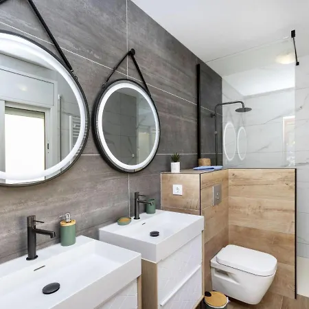 Floradise By Interhome