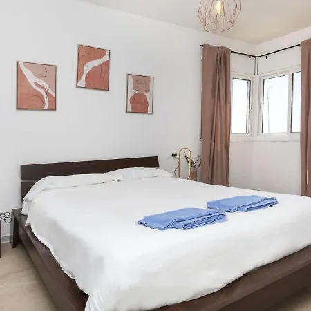 Floradise By Interhome Lloret de Mar