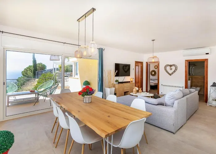 Casa vacanze Floradise By Interhome Lloret de Mar