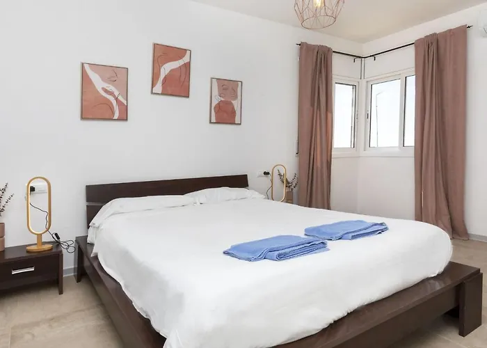 Floradise By Interhome Lloret de Mar